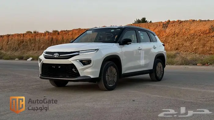 تويوتا اوربان كروزر فل كامل 2026 ابيض 1