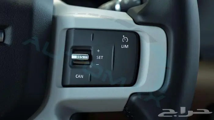 2025 Land Rover Defender 110 X-Dynamic SE P400e مع ضمان 11