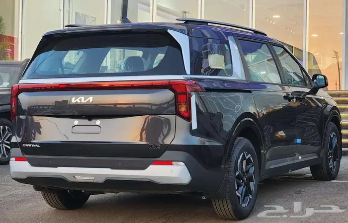 كيا كارنفال 2026 فئة الستاندر 8