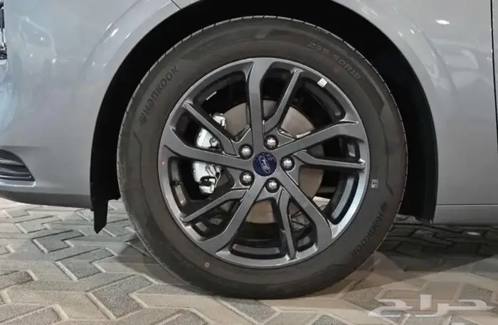 فورد توروس ترند 2026 رمادي 6