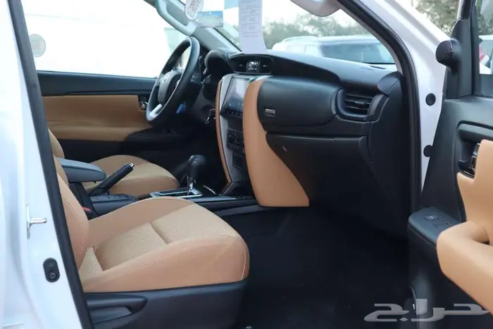 تويوتا فورتشنر GX2 بدون دبل بنزين 2025 سعودي. 10