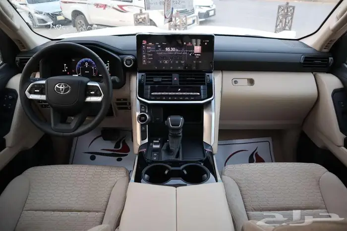 تويوتا لاندكروزر GXR2 بنزين 2025 مبيعات البنوك 14