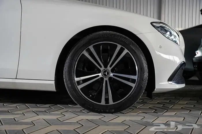 مرسيدس E250 2021 ابيض ممشي 81000 كم 6