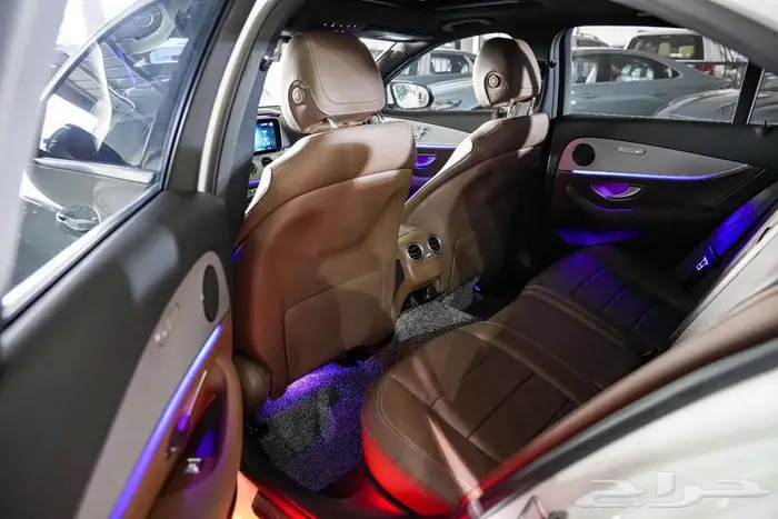 مرسيدس E250 2021 ابيض ممشي 81000 كم 19