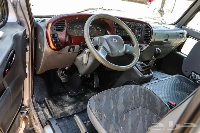 باص هيونداي كاونتي موديل 2015 30 راكب ديزل 5