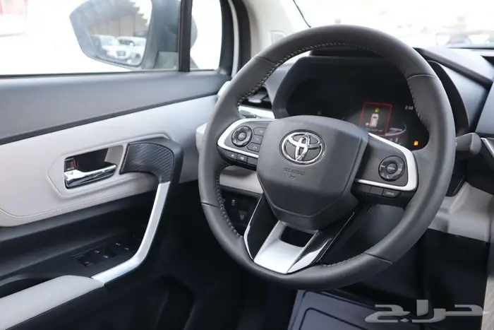 تويوتا فيلوز GLX بنزين 2025 تأجير تمليك نسبة هامش ربح 1.80 11