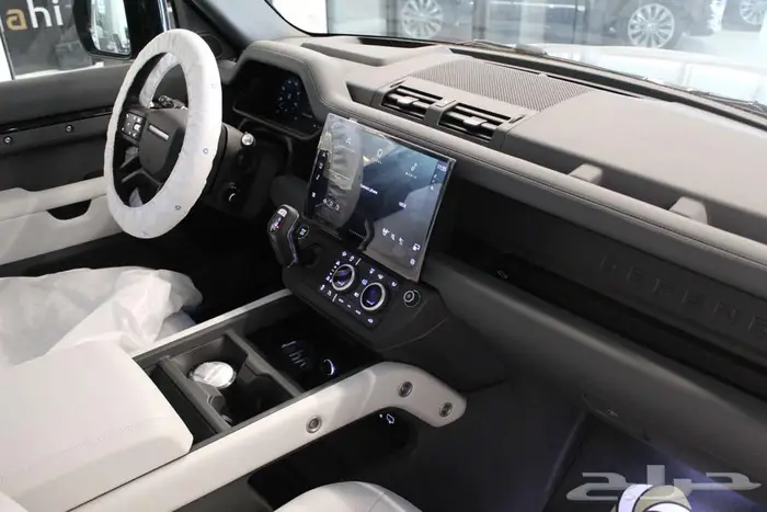 ديفندر X dynamic HSE 2026 ناغي 14