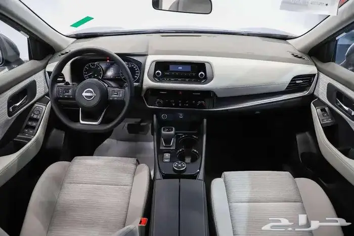 نيسان اكستريل - ستاندر 7- 5 ركاب 1