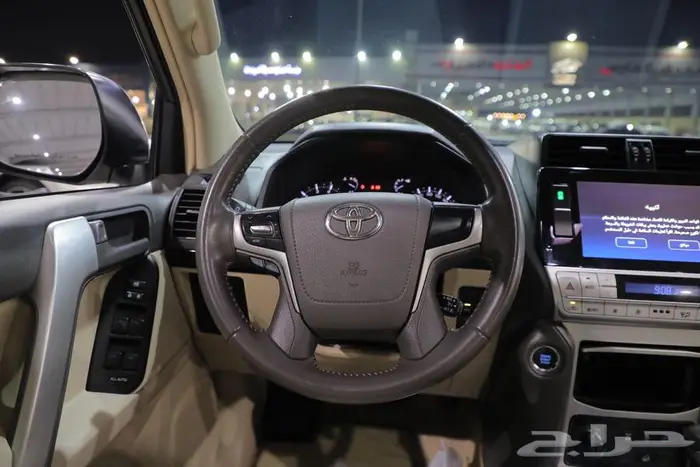 تويوتا برادو TXL3 فل كامل فتحة سقف جلد V6 موديل 2022 12
