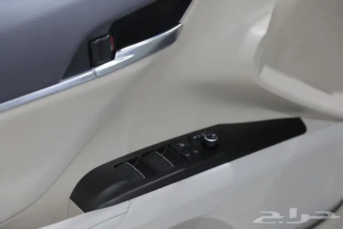 تويوتا كامري فل كامل جراندي بانوراما جلد ستة سلندر موديل2022 18