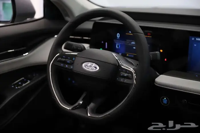 فورد تورس تريند 2026 8