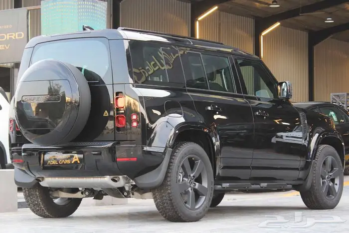لاند روفر ديفندر فل كامل 6 سلندر 2025 3