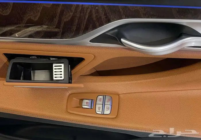 بي ام دبليو 2021 730LI 27