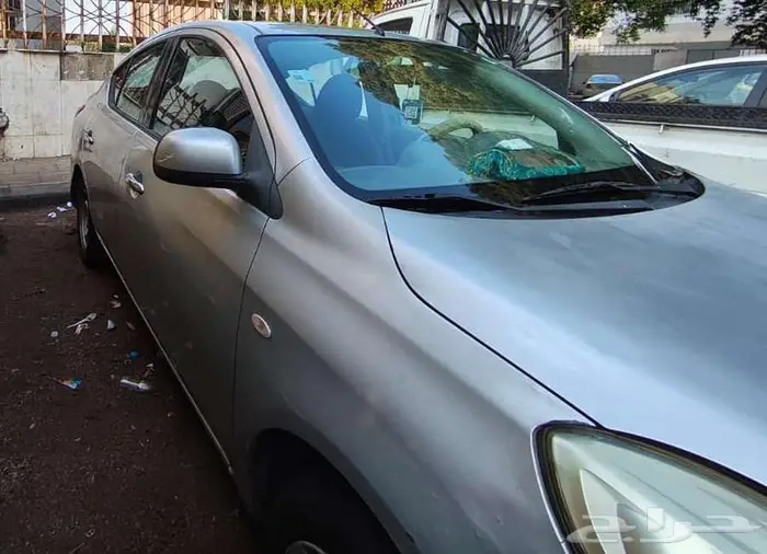 نيسان صني Nissan sunny 2013 4