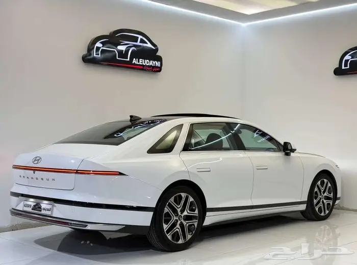 هيونداي ازيرا 2023 9