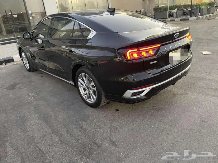 فورد توروس أسود 2023 مستخدم نظيف 4