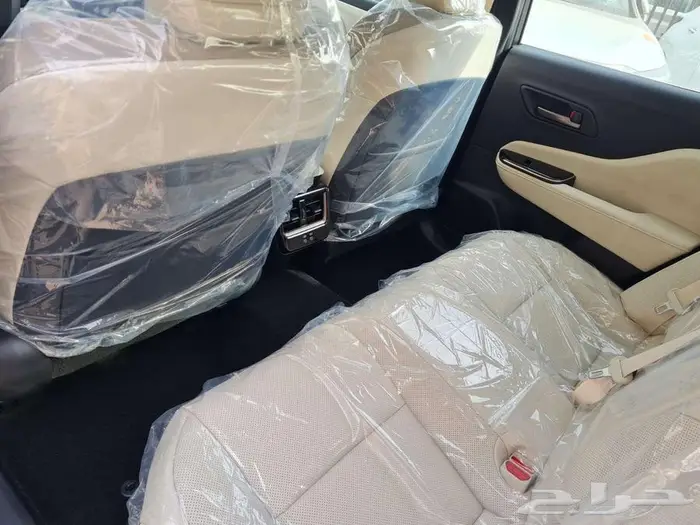 تويوتا كراون الفئه برستيج الموديل 2026 6