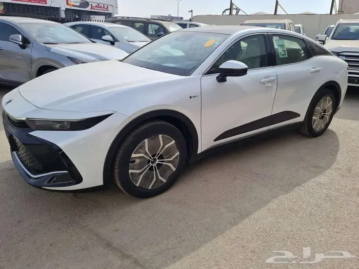 تويوتا كراون الفئه برستيج الموديل 2026 7