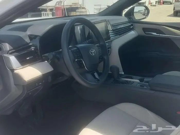 تويوتا كامري ستاندر بنزين موديل 2025 كاش واقساط 4