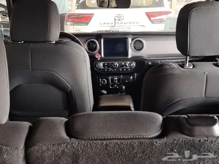 رنجلر سبورت مستعملة موديل 2021 4سلندر 4باب 17