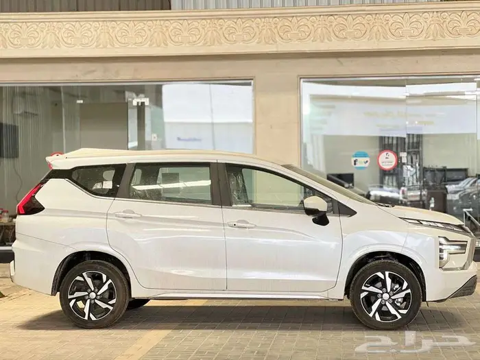 ميتسوبيشي اكسباندر فل كامل 2025 14