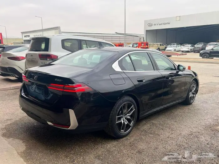 BMW 520i 2025 استلام فوري سعر مميز 28