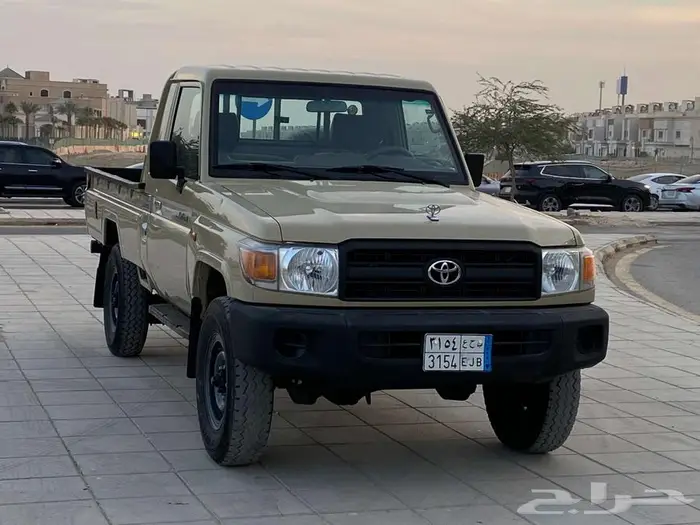 تويوتا شاص بنزين قير عادي 2016 3