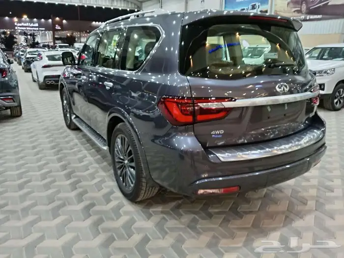 عرض خاص على انفينتي 2024 QX80 برو اكتيف وبلاك اديشن 19