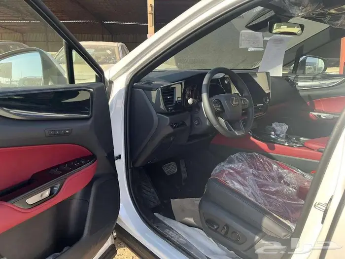 لكزس NX350 AA 2025 نقد وتقسيط 4