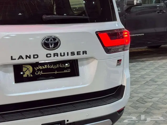 لاند كروزر GR بريمي فل كامل 2025 كاش واقساط 18