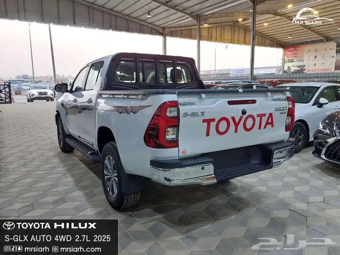 تيوتا هايلوكس 2025 كاش او تقسيط متوفر جميع الفئات 4