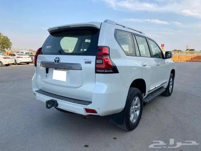 تويوتا برادو TXL 2023 فل كامل 3