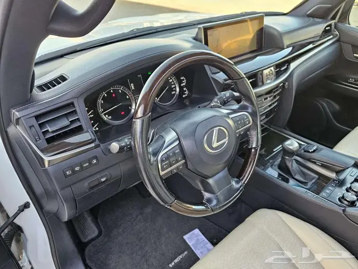 لكزس LX570 فل كامل 2016 12