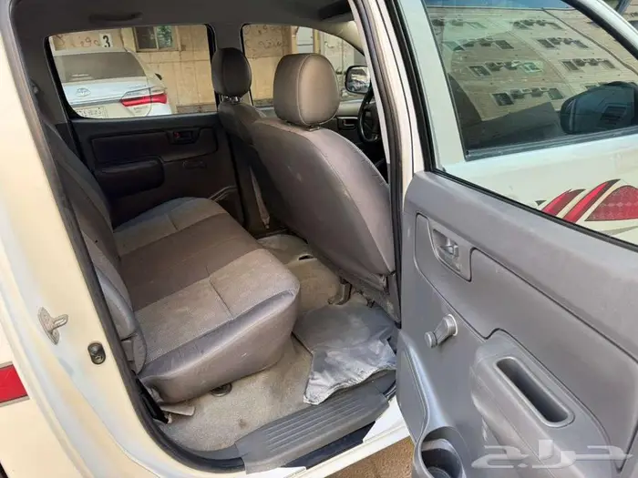 هايلوكس 2013 ديزل نضيف 8