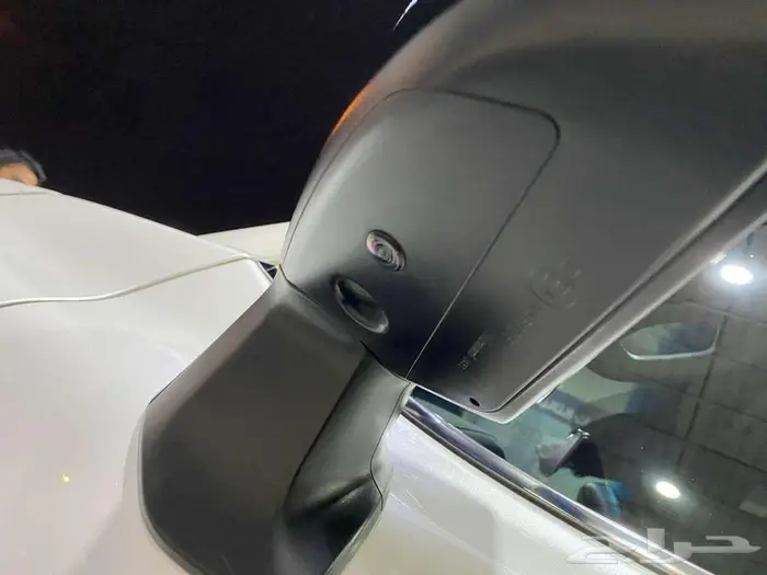 تويوتا في اكس ار 2022 ابيض ماشيه 28000كم 28