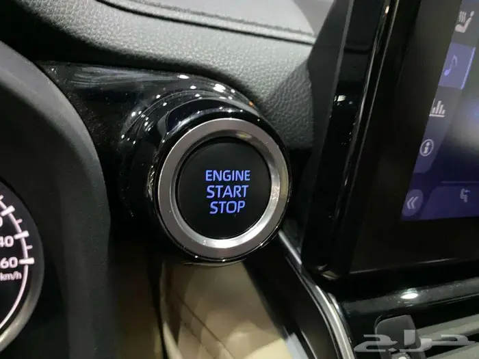 تويوتا في اكس ار 2022 ابيض ماشيه 28000كم 35