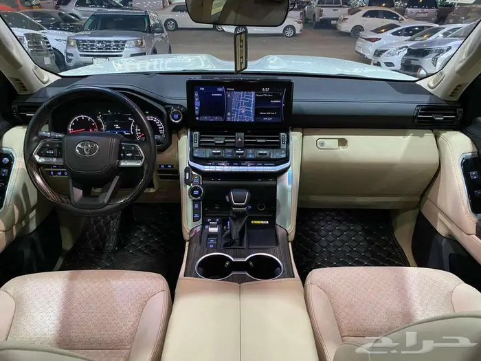 تويوتا في اكس ار 2022 ابيض ماشيه 28000كم 49