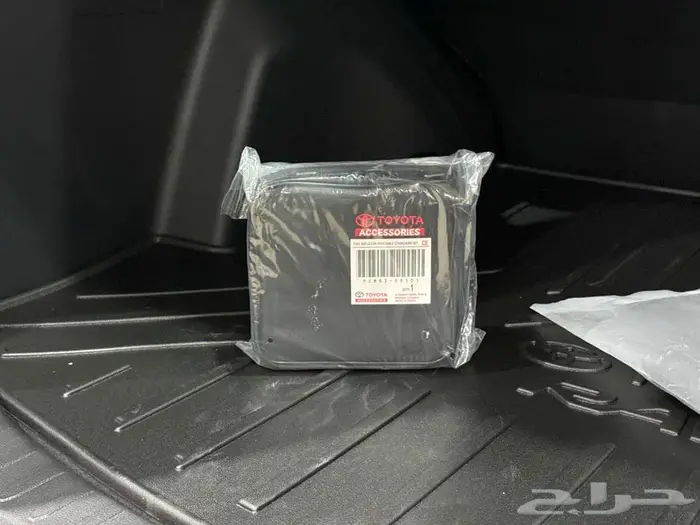 تويوتا راف فور نص فل فتحة سقف اسود بنزين 2025 اقل سعر 35