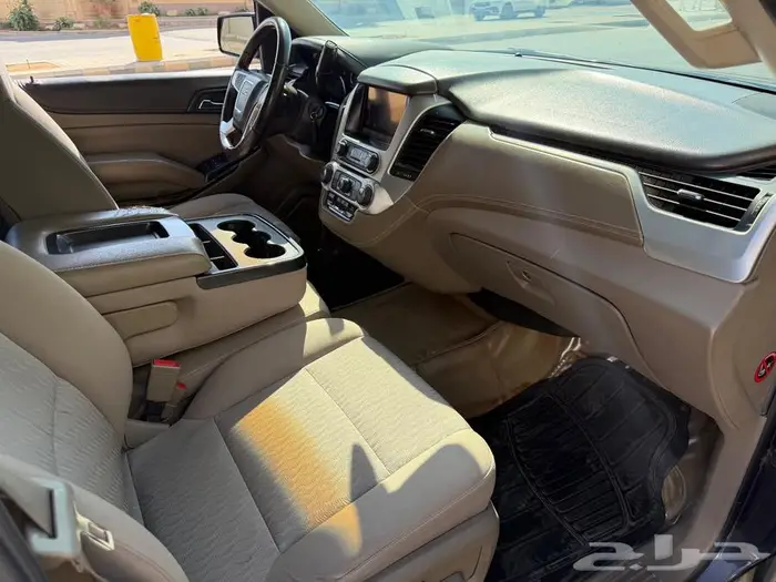 يوكون 2015 SLE بدون دبل مالك أول. 3