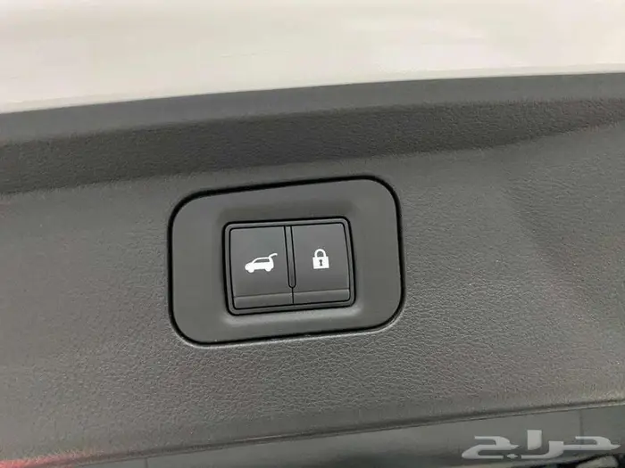 نيسان باترول بلاتنيوم 2026 ابيض توين تربو خليجي 36