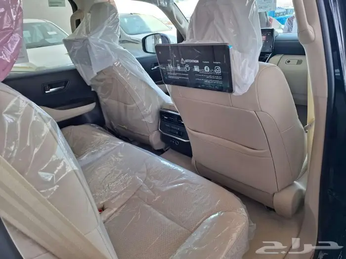 تويوتا لاندكروزر صالون GXR L4 سعودي بنزين 2026 8