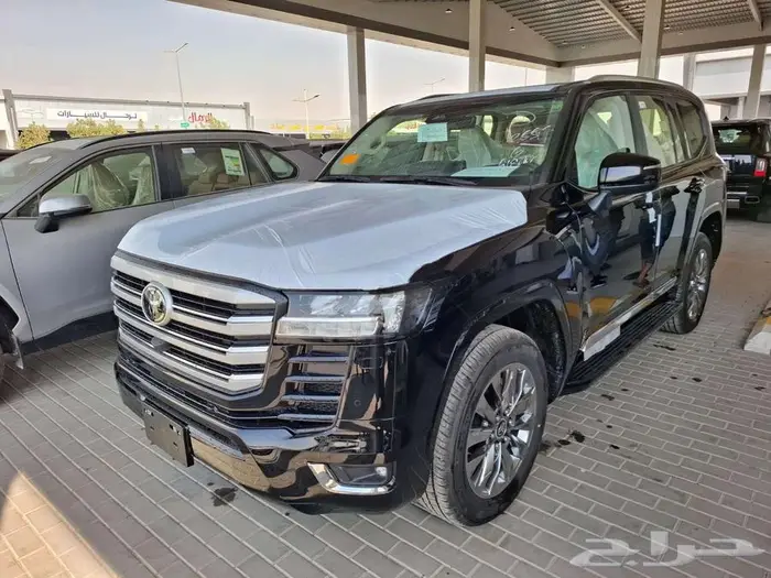 تويوتا لاندكروزر صالون GXR L4 سعودي بنزين 2026 1