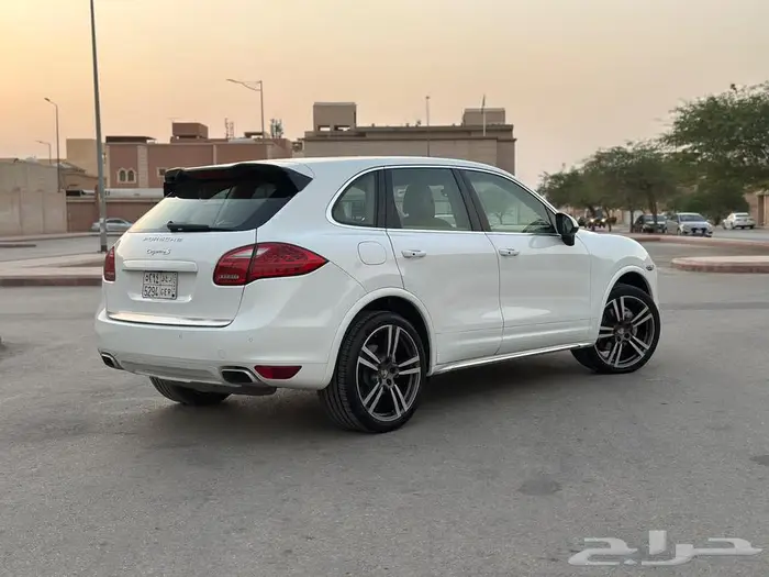 بورش كايين 13 عداد قليل 3