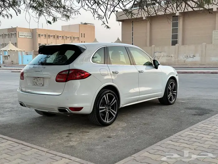 بورش كايين 13 عداد قليل 16