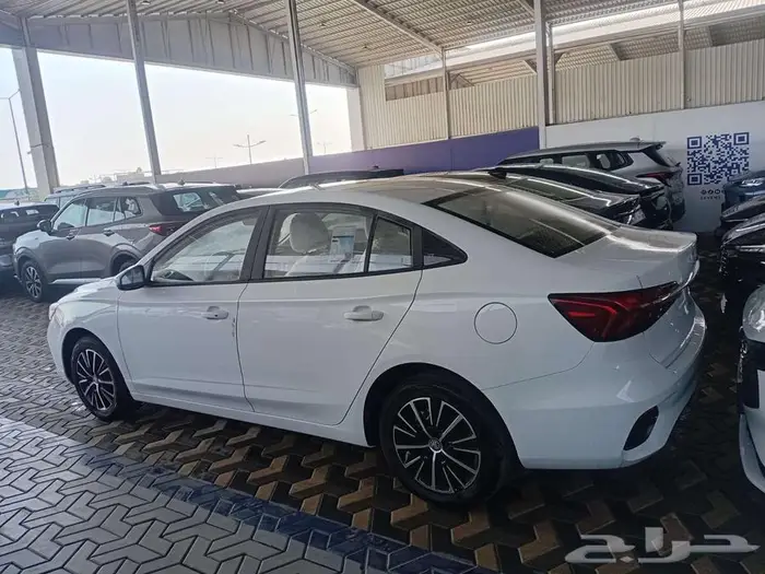 ام جي 5 استاندر الشكل الجديد بنزين اتوماتيك 2025 عروض خاصة 10