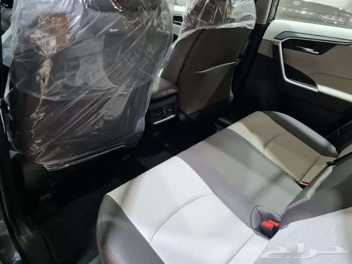 تويوتا راف فور   فئة أدفنشر Adventure الموديل  2025 12