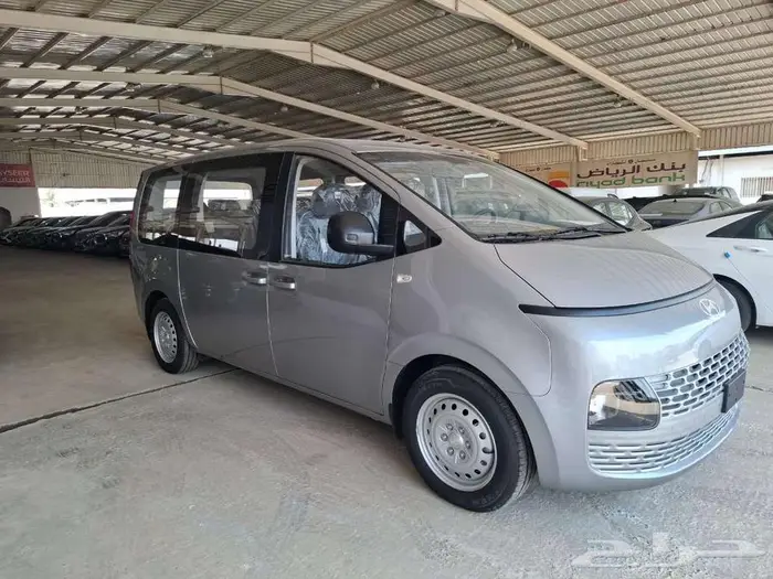 هيونداي ستاريا 11 راكب خليجي 7