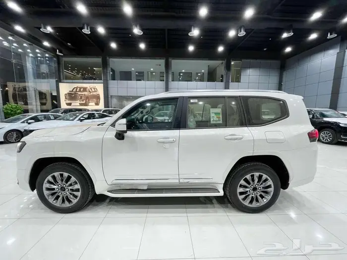 تويوتا لاندكروزر GXR L4 بنزين سعودي 2026 ( 323725) شامل 23