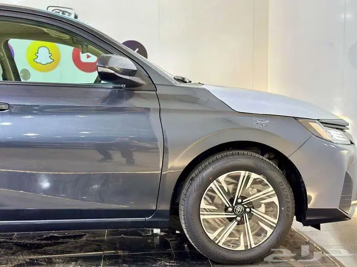 تويوتا يارس YX فل كامل 2026 4