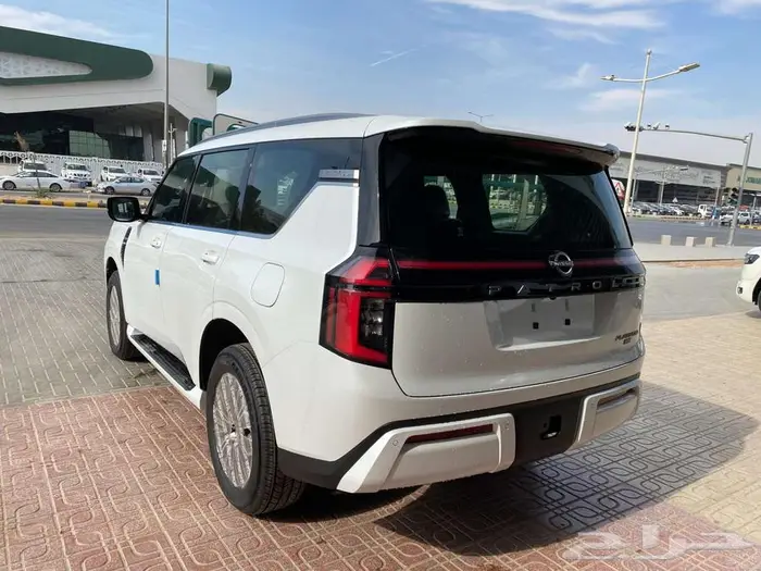 نيسان -بترول بلاتينيوم موديل 2026.ابيض - رمادي 26